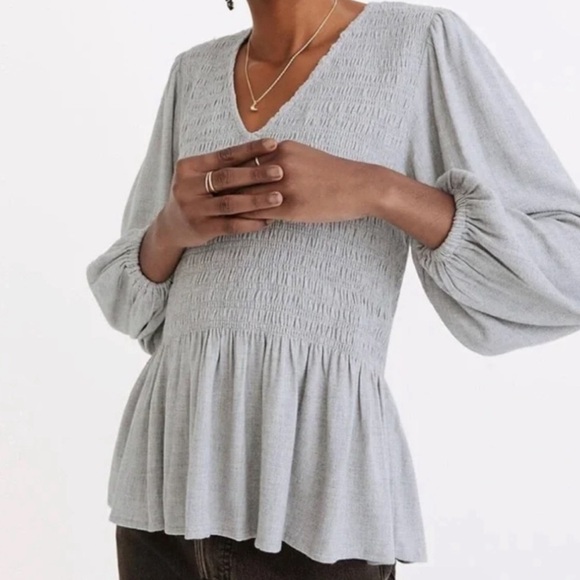 Madewell Size Small Lucie V-Neck Smocked Peplum Top‎ Wool Gauze Gray Ruffle Boho - Picture 2 of 7